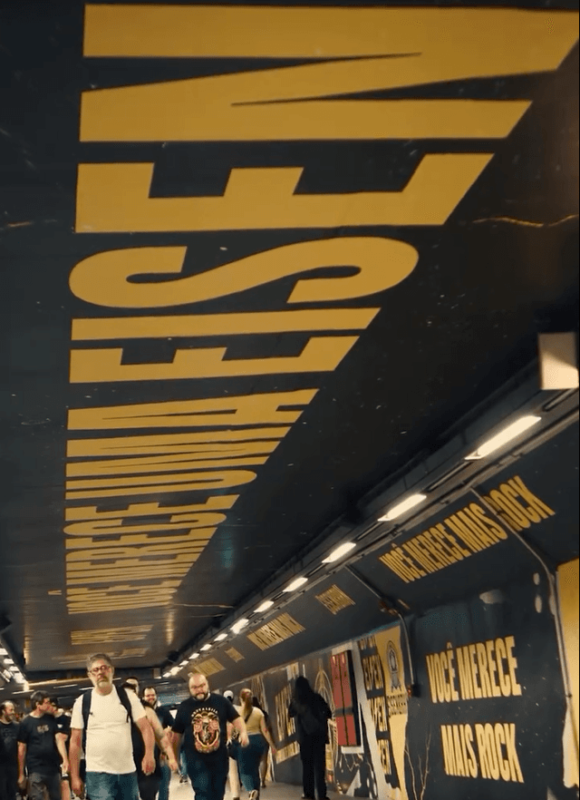 Eisenbahn — AC/DC no metrô